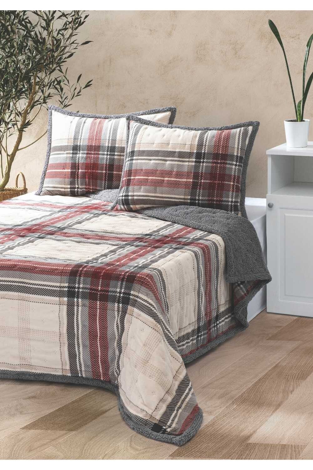 Yatak Örtüsü Seti