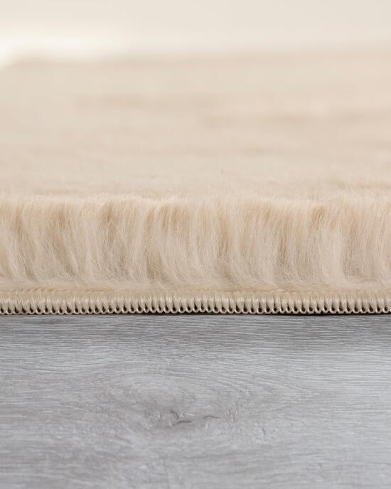 Jassrug Fuzzy Tavşan Tüyü Kürk Halı 80x150 Krem - 4